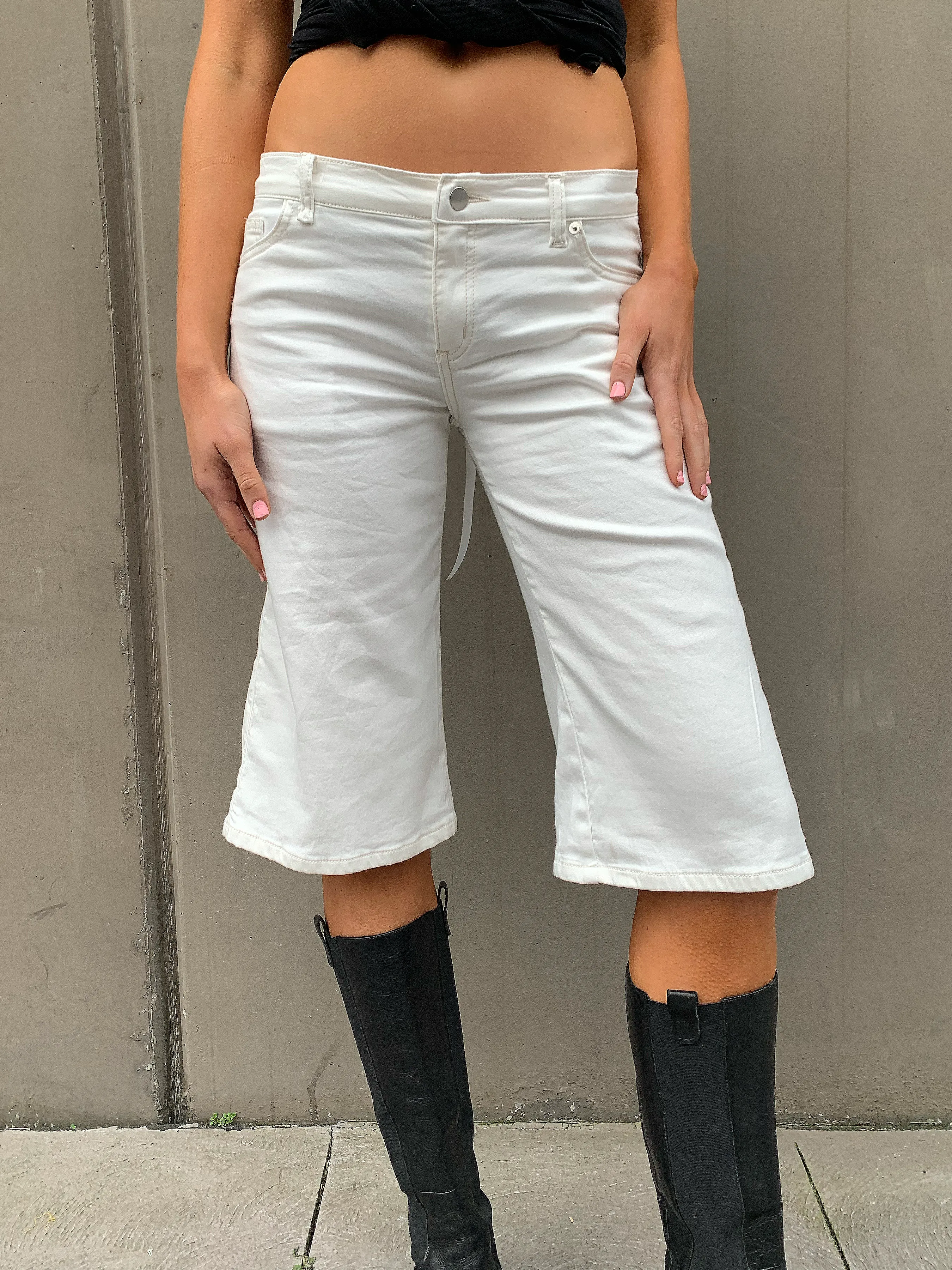 Corset Shorts. Low Rise. Stretch Canvas. Off White.