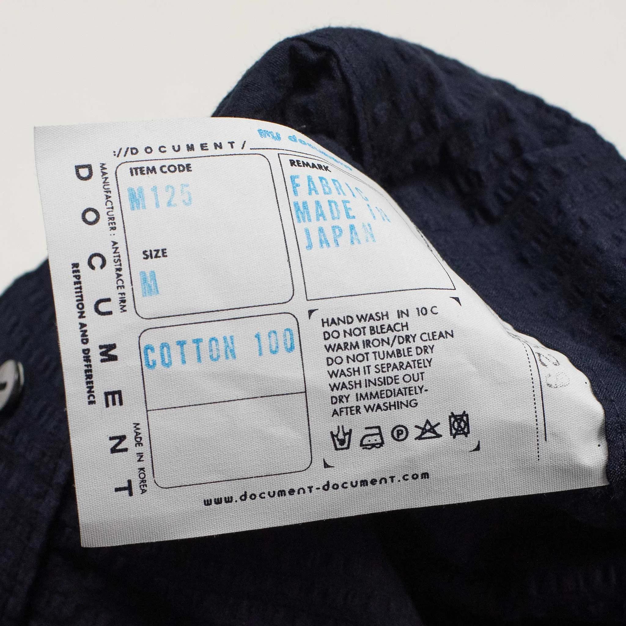 Easy drawstring pants in navy cotton seersucker
