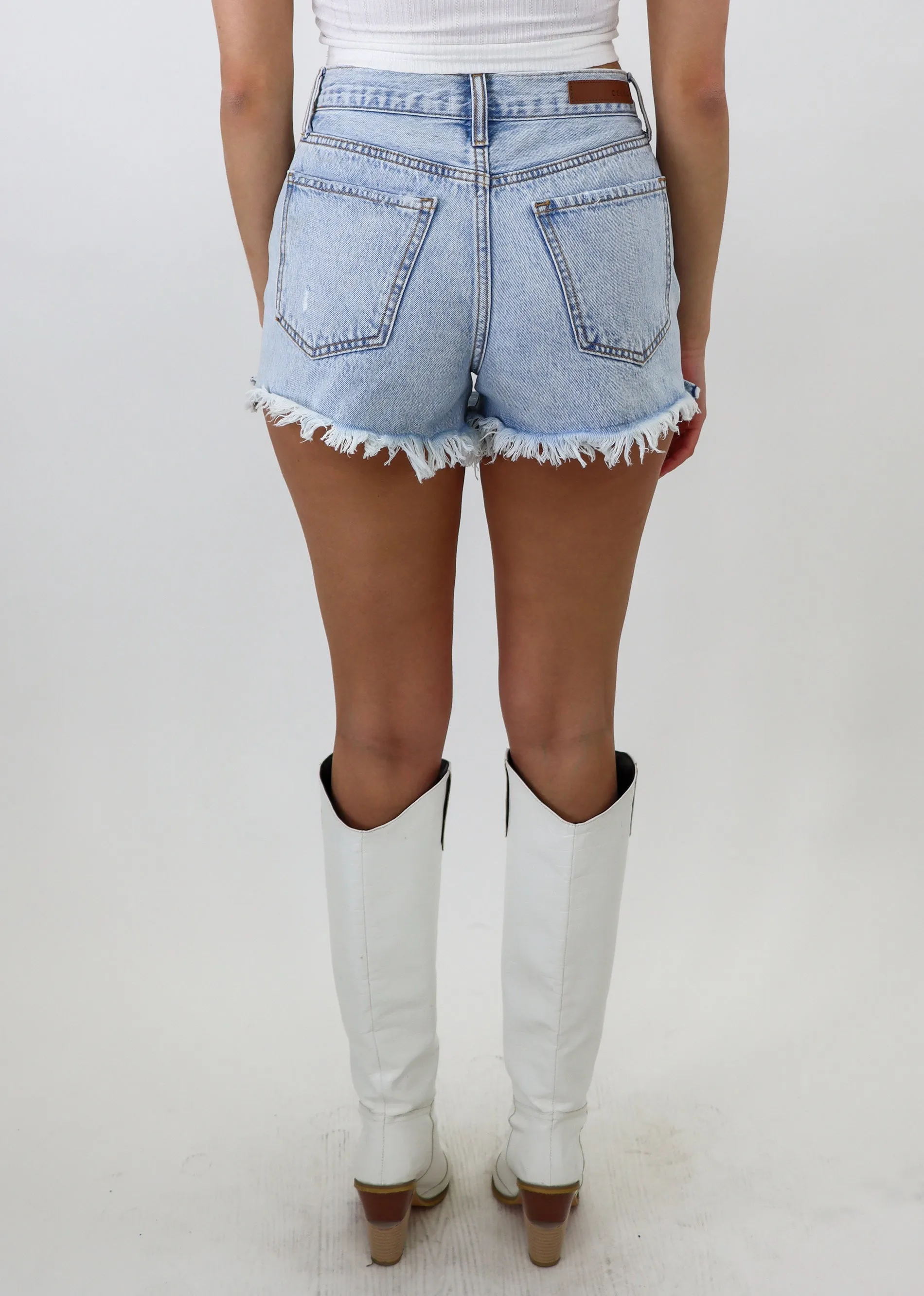 In The Stars Shorts ★ Light Wash
