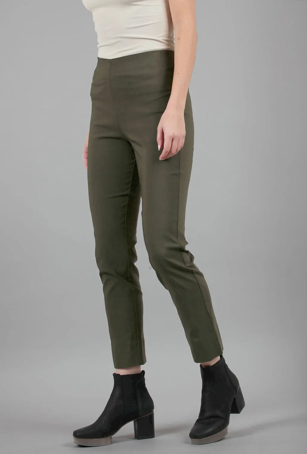 Milo Pant, Dark Olive