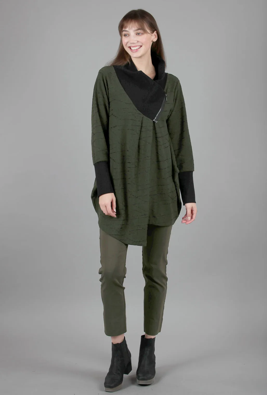 Milo Pant, Dark Olive