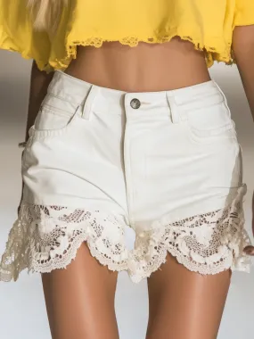 Personalized All-Match Lace-Edge White Denim Shorts