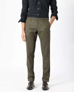 Rare Rabbit Men's Cellular Olive Solid Mid-Rise Regular Fit Twill Trouser