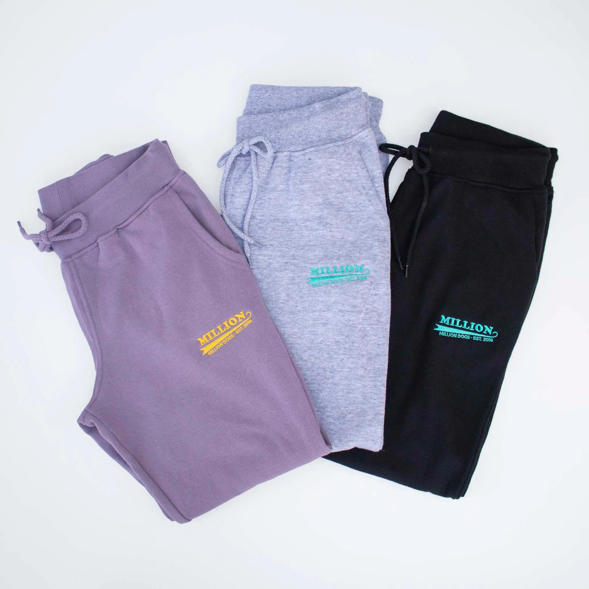 Women's Black Cozy Fleece Sweatpants